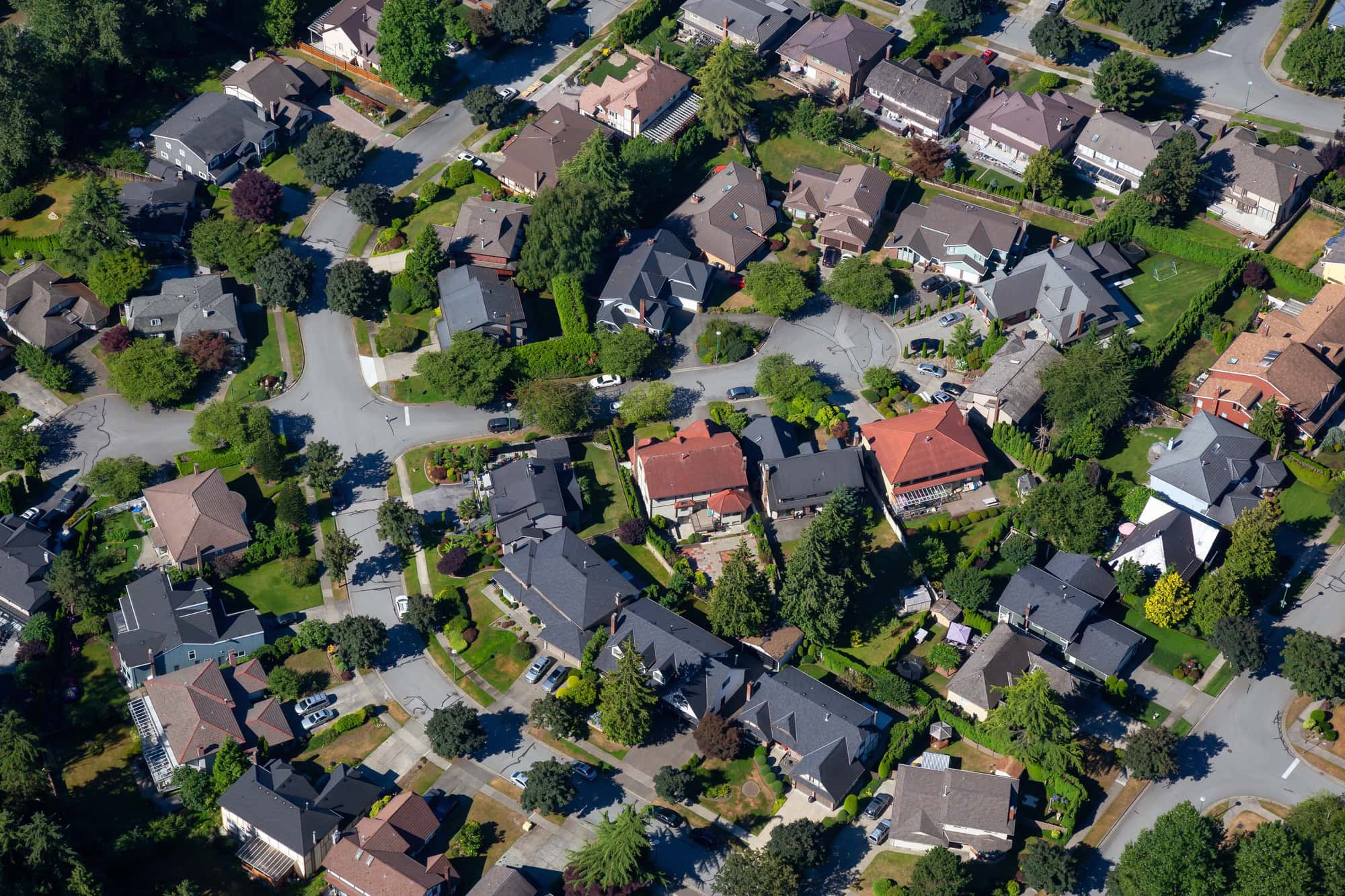 Aerial view of the residential homes in a suburban neighborhood